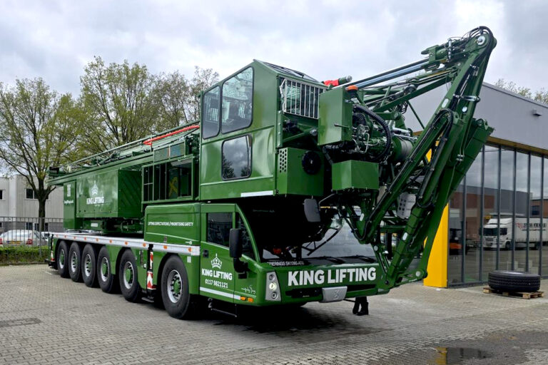 SPIERINGS SK1265-AT6 ELIFT MOBILE SELF-ERECTING TOWER CRANE